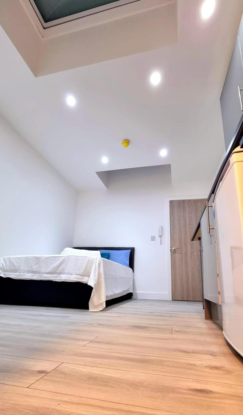 Brand New Collection Of Studios Close To Tube Station Londen Buitenkant foto