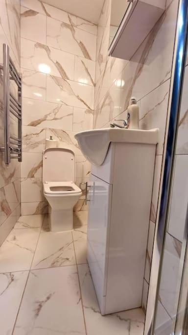 Brand New Collection Of Studios Close To Tube Station Londen Buitenkant foto