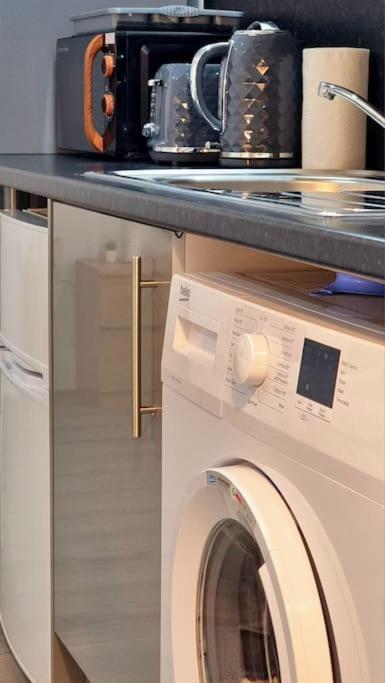 Brand New Collection Of Studios Close To Tube Station Londen Buitenkant foto