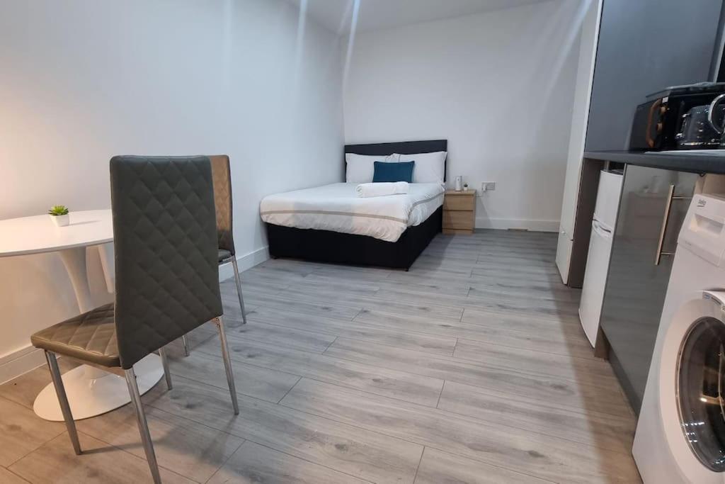 Brand New Collection Of Studios Close To Tube Station Londen Buitenkant foto